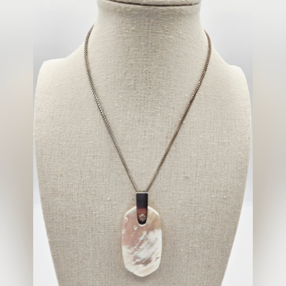 KENDRA SCOTT Irnez Mother of Pearl Pendant Silver Tone